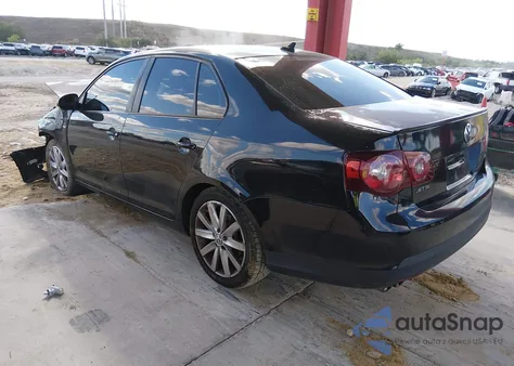 2010 Volkswagen Jetta Wolfsburg Edition from USA, damaged, VIN 3VWRJ7AJ0AM077788